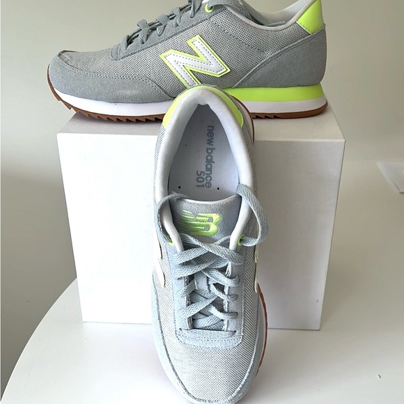 New Balance 501 v1 Women's Sneakers in Gray and Neon Yellow sz 8.5 - Picture 9 of 11